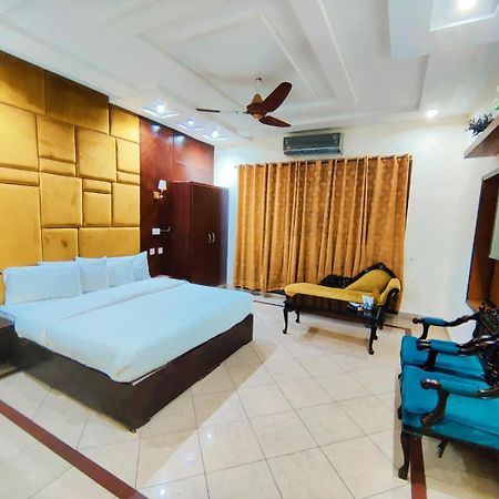 Hotel Pak Continental มุลตาน ภายนอก รูปภาพ