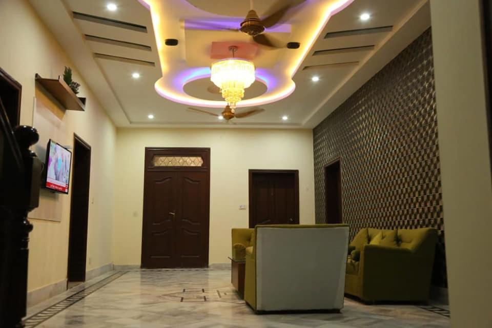 Hotel Pak Continental มุลตาน ภายนอก รูปภาพ