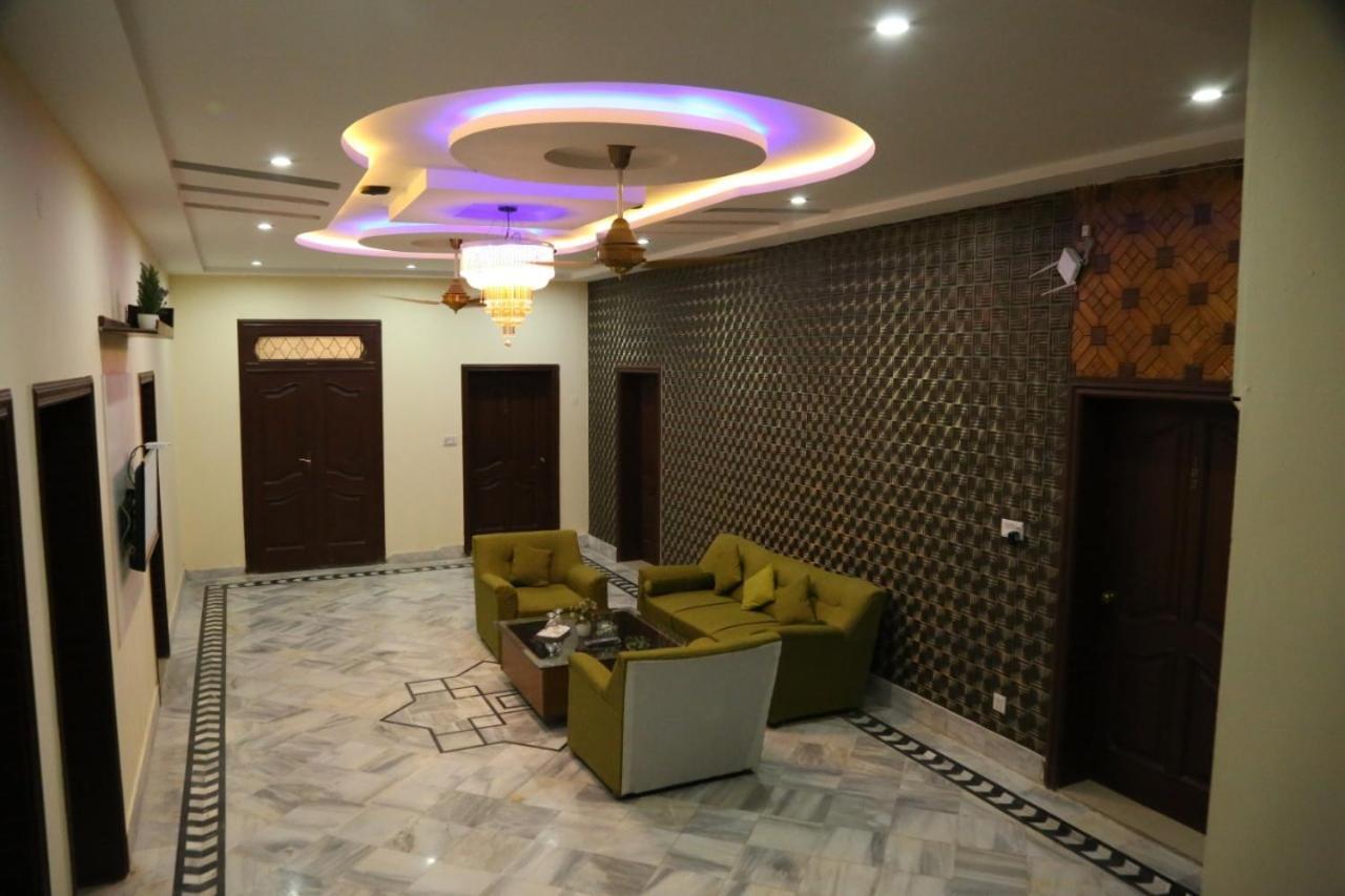 Hotel Pak Continental มุลตาน ภายนอก รูปภาพ