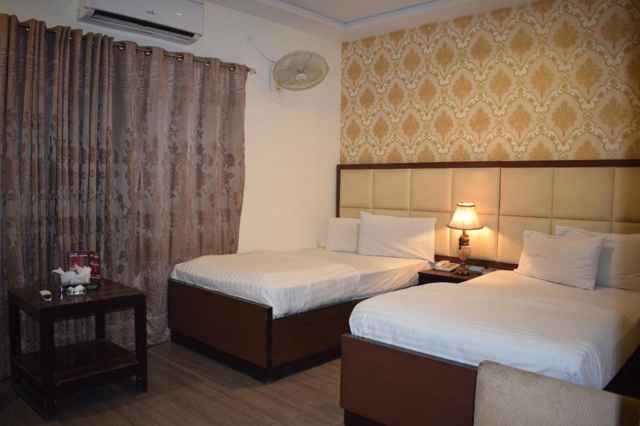 Hotel Pak Continental มุลตาน ภายนอก รูปภาพ