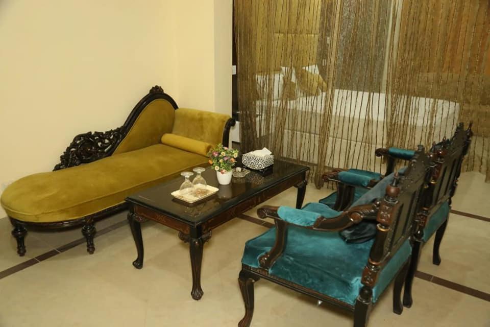 Hotel Pak Continental มุลตาน ภายนอก รูปภาพ